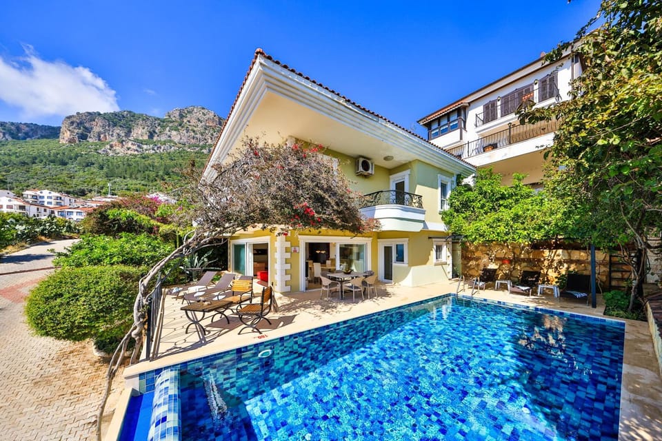 Villa Noyan Stunning Sea View Villa in Kas