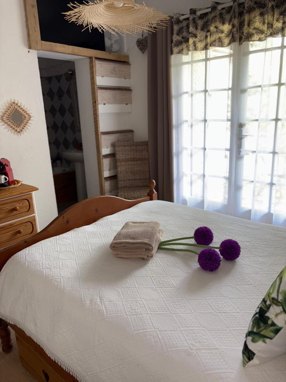 Property building, Photo of the whole room, Bedroom