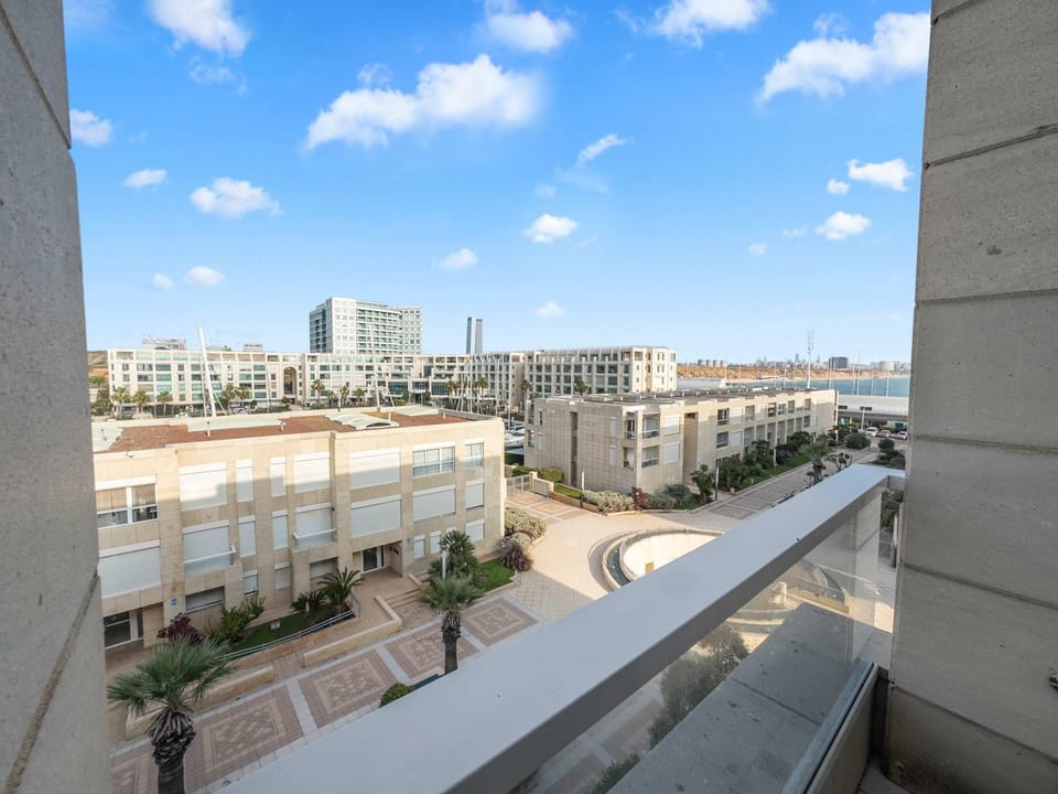 Breeze Suite at The Island Apartment in Herzliya
