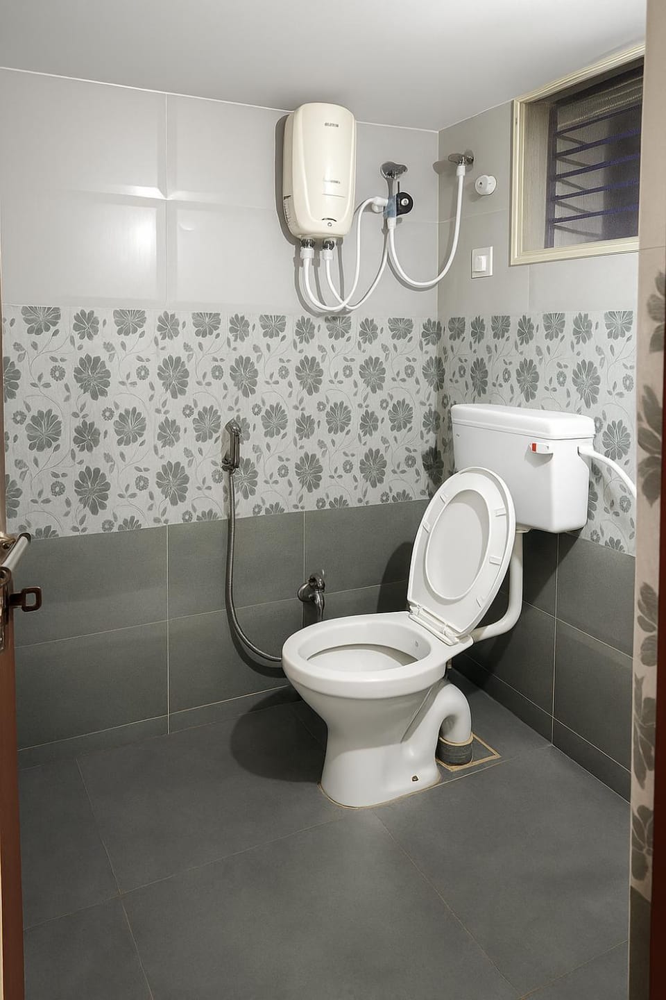 Yashwithaa Homestay Tirupati - New Hill View Apartments with Balcony, AC, WiFi, TV Apartment in Tirupati