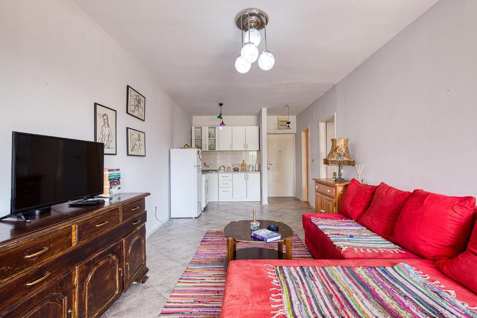 Communal lounge/ TV room, TV and multimedia, Kitchen or kitchenette, Living room, Seating area, Evening entertainment