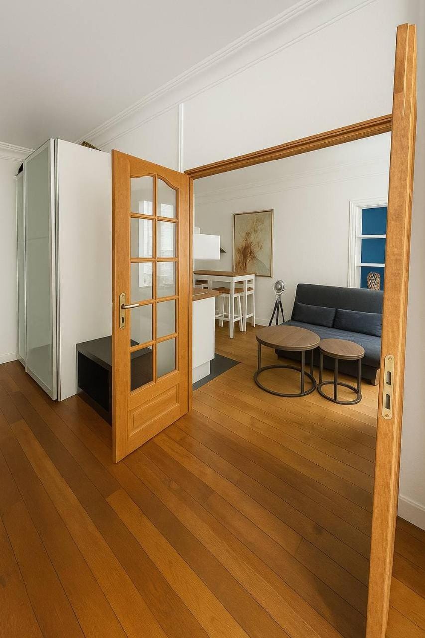 Tour Effeil - Bois de Boulogne Apartment in Paris
