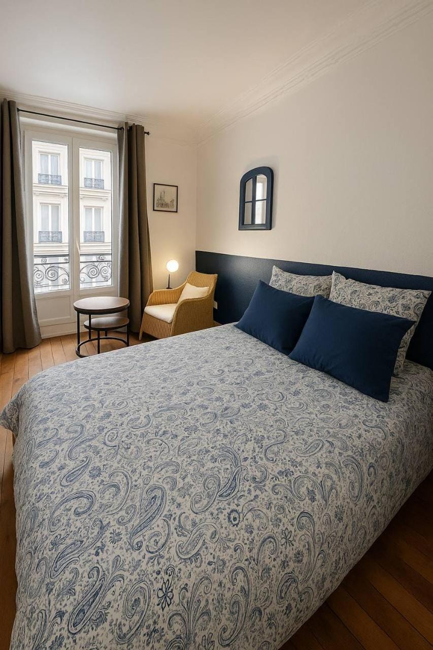 Tour Effeil - Bois de Boulogne Apartment in Paris