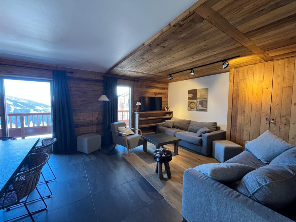 Spacieux 5 pièces sur Peisey-Vallandry - ski aux pieds Apartment in Landry