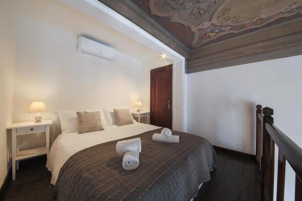 Lux Palace Max Apartment in Florence