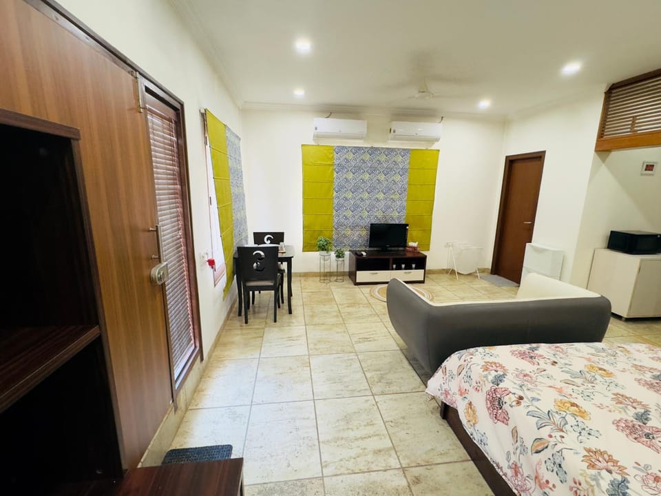 1 Bedroom Studio Banjara Rd 12 Apartment in Hyderabad