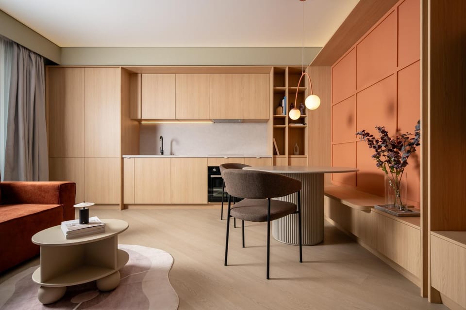 Kitchen or kitchenette, Living room, Seating area, Dining area