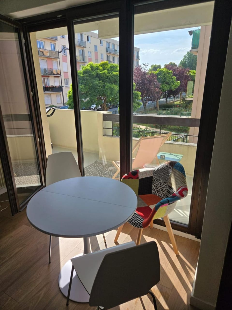 Fully-equipped large studio with terrace Apartment in Chatou