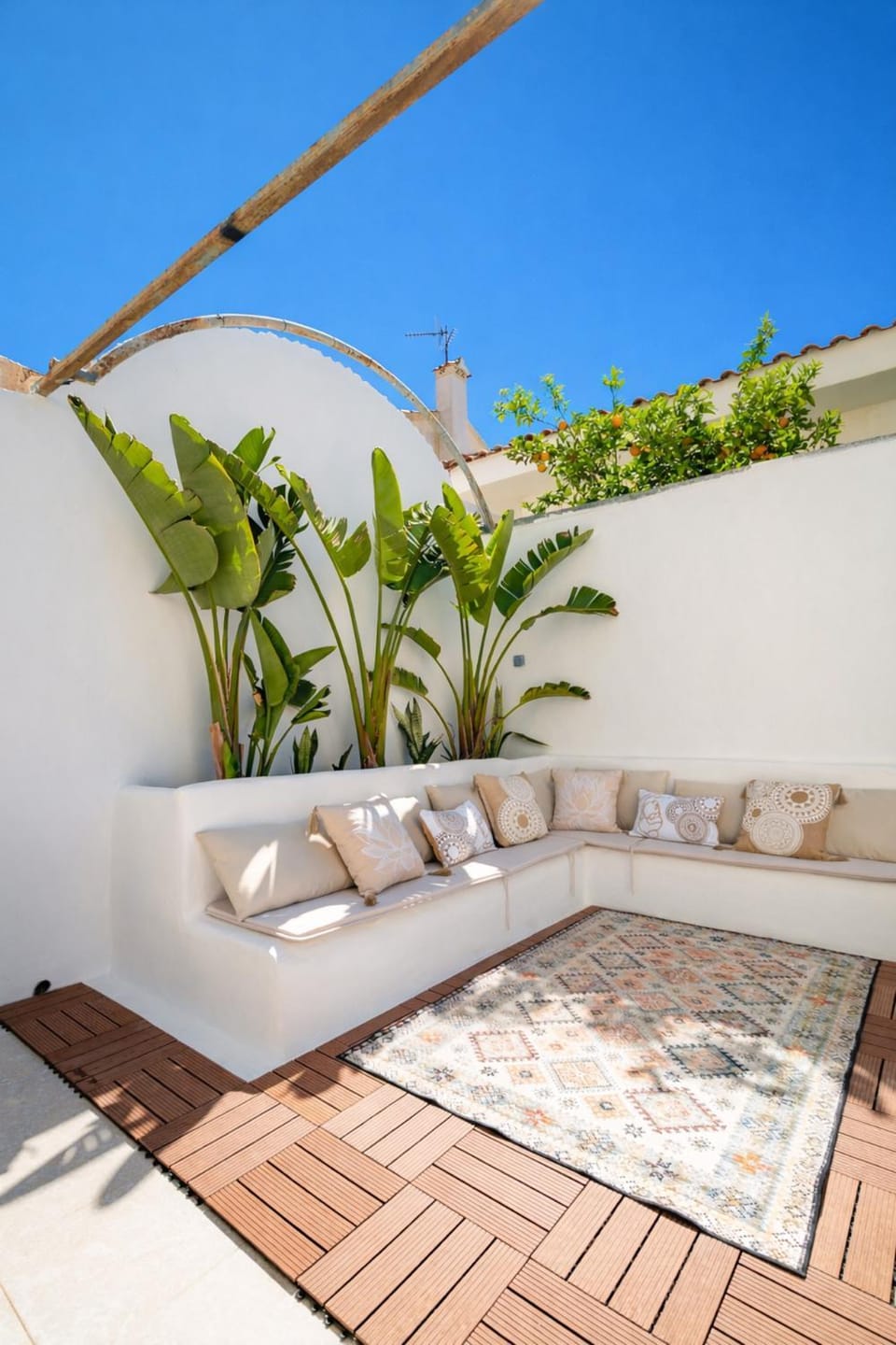 Patio, Day, Balcony/Terrace, Seating area, Pool view, sunbed