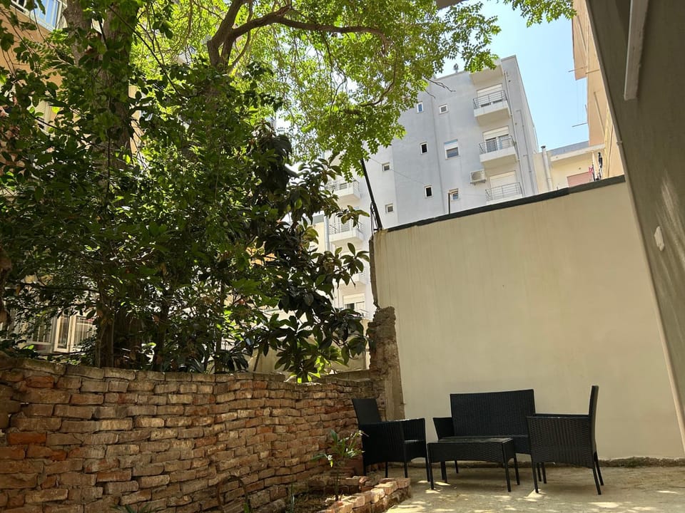 Garden, Inner courtyard view