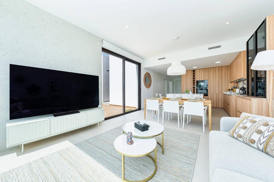 Communal lounge/ TV room, Living room