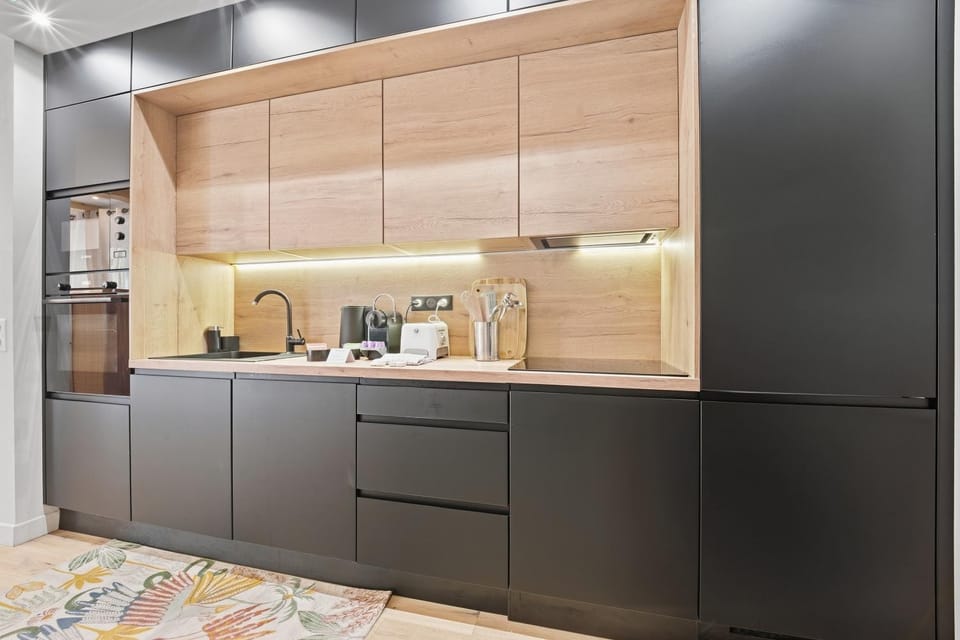 Kitchen or kitchenette