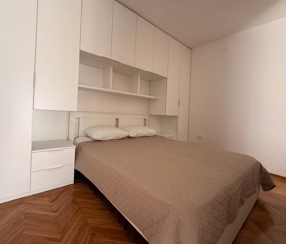 Itana by the sea Apartment in Budva