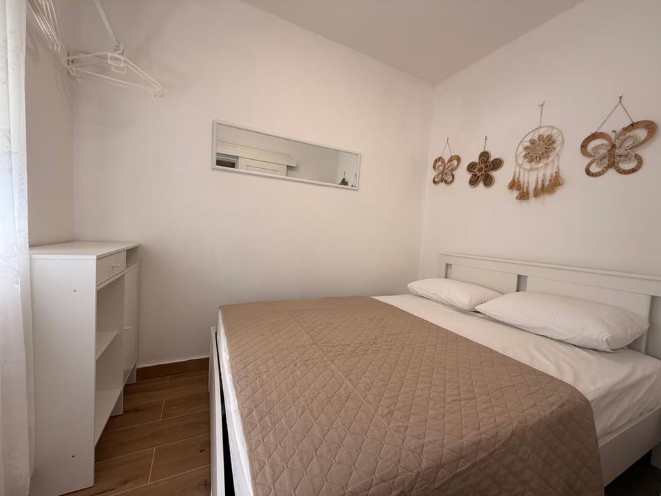 Itana by the sea Apartment in Budva