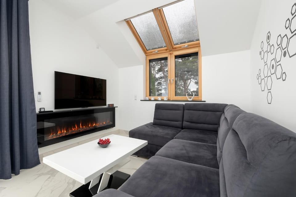 Communal lounge/ TV room, Living room