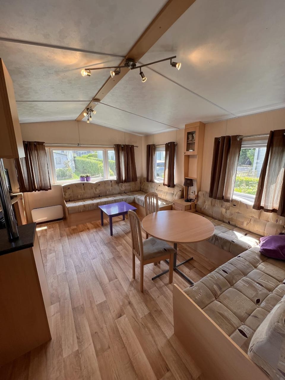 Communal lounge/ TV room, Living room