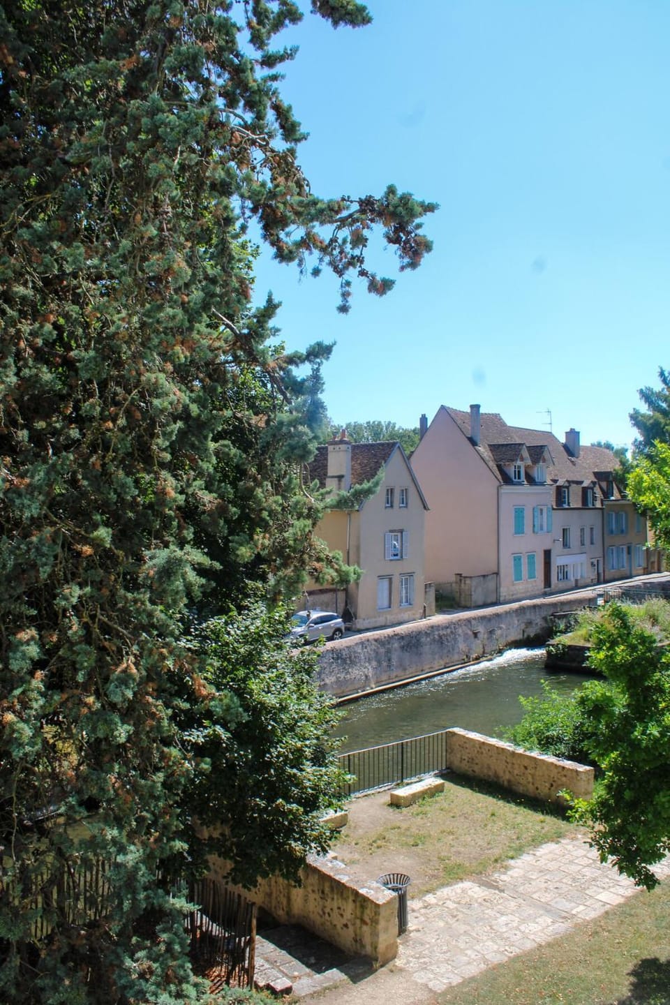 Appartement quartier historique avec belle vue Apartment in Chartres
