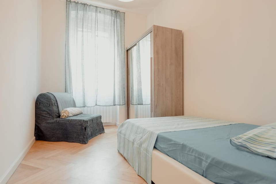 Bed, Photo of the whole room, Bedroom, wardrobe