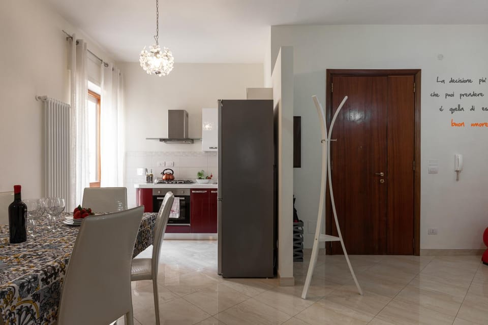 Kitchen or kitchenette, Living room, Seating area, Dining area, Lunch, kitchen