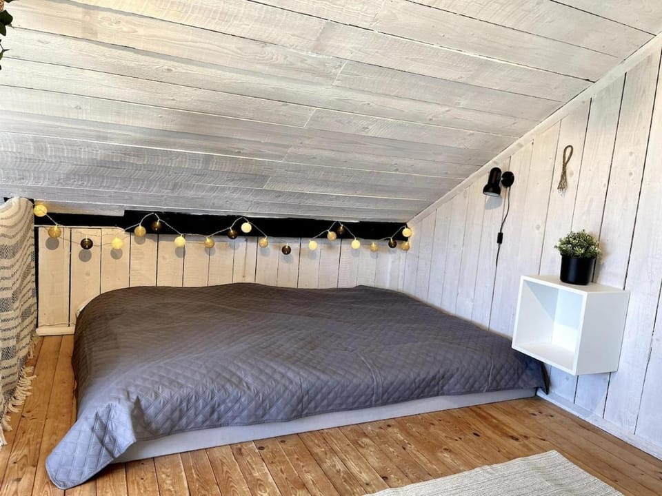 Charming 5 bed studio at Getterön Apartment in Sweden