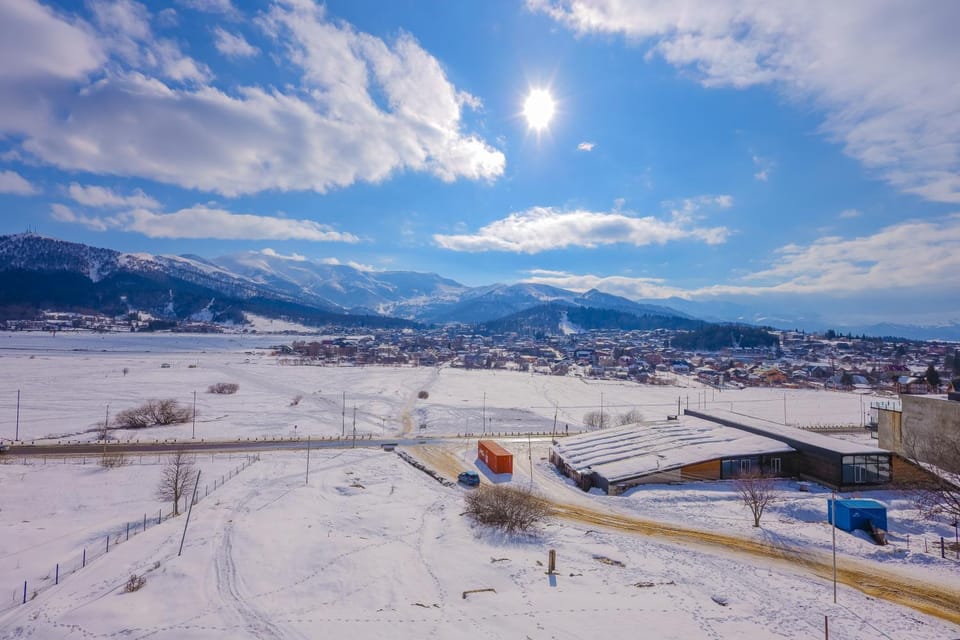 Nearby landmark, Day, Natural landscape, Bird's eye view, Winter, Mountain view