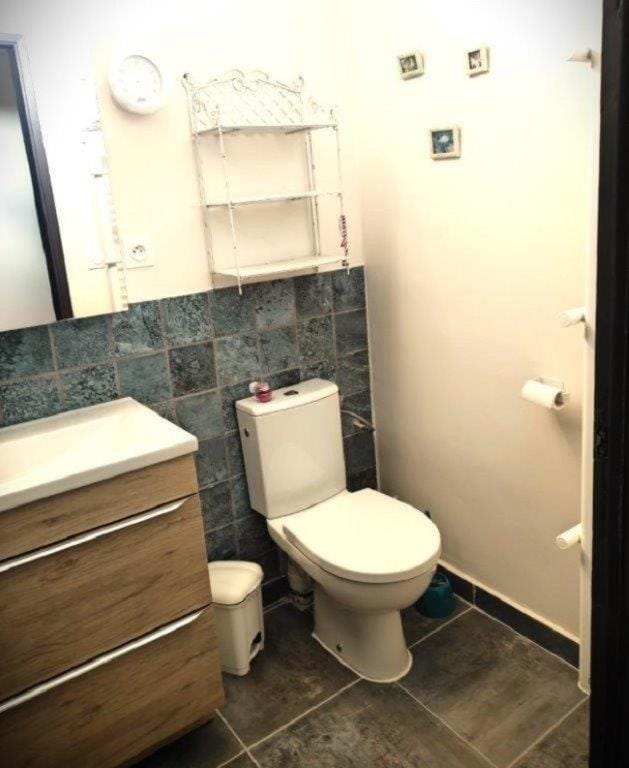 Toilet, Bathroom