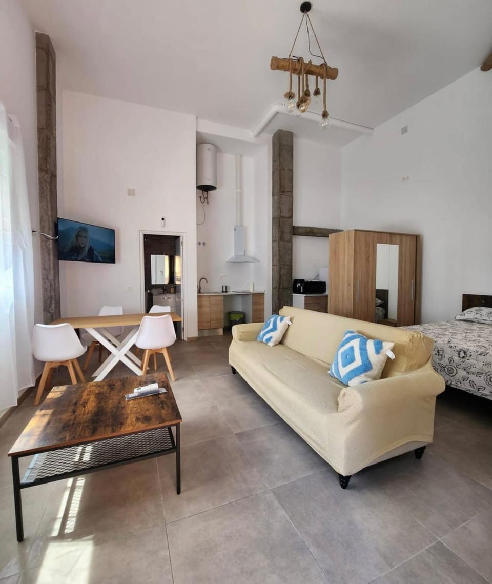 Paseo de la rambla A Apartment in Community of Madrid