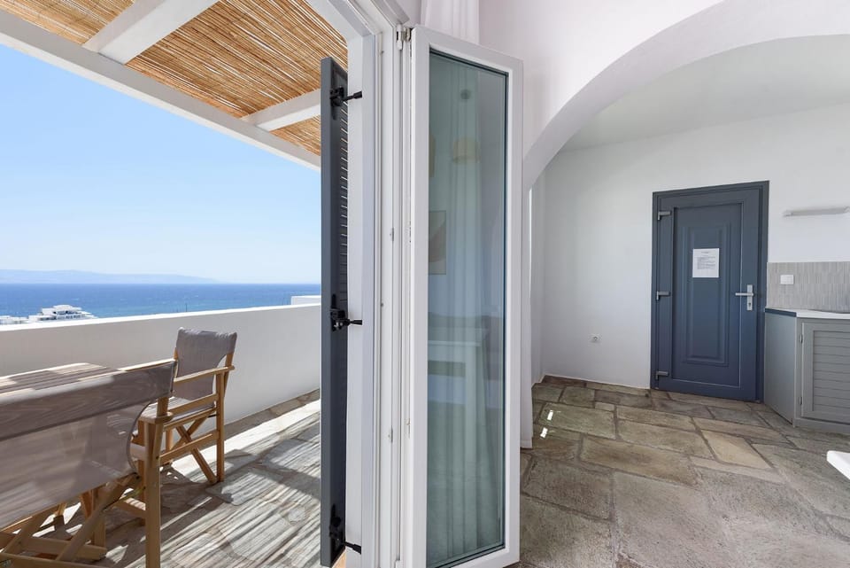 Day, Natural landscape, View (from property/room), Balcony/Terrace, Sea view