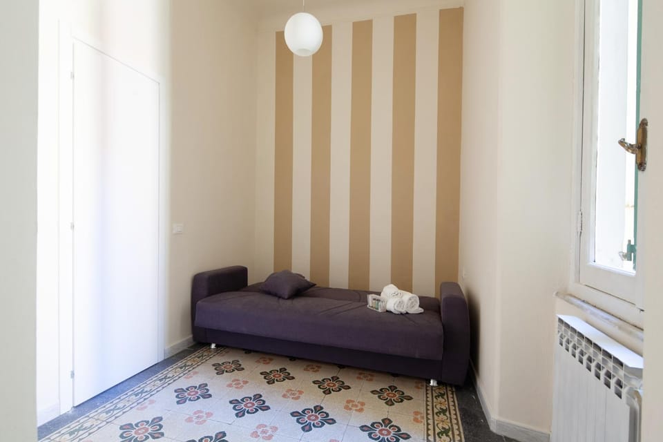 Rent Rooms Bed and Breakfast in La Spezia