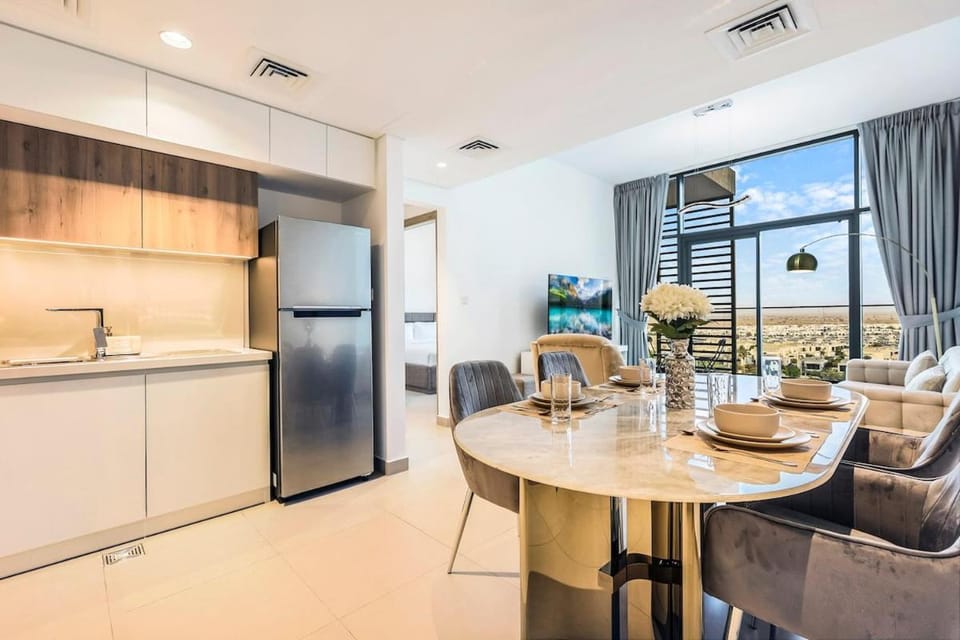 Luxury 1BR Hills Green View Mall & Downtown Dining Shopping Apartment in Dubai