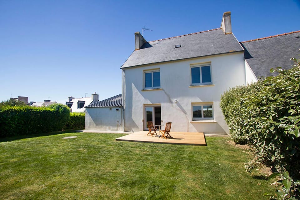 Property building, Spring, Day, Garden, Garden, Garden view