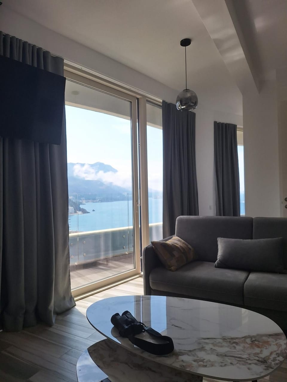View (from property/room), Living room, Mountain view, Sea view