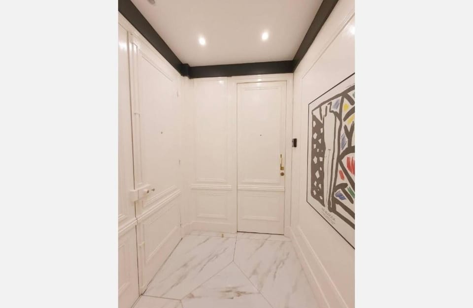 Champs Élysée Apartment in Paris