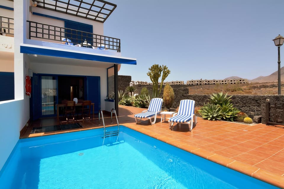 Solarium, Pool view, Swimming pool, Swimming pool