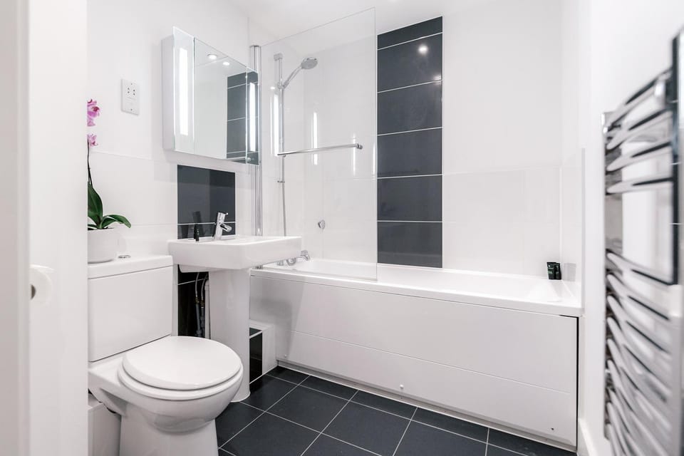 Roomspace Serviced Apartments - Capitol Square Apartment in Epsom