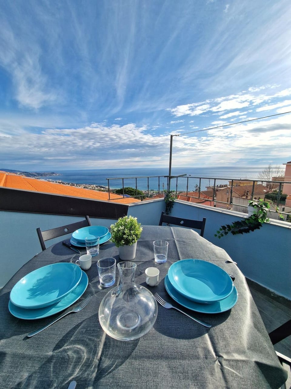Free Parking Sanremo - Panoramic Terrace with Sea View Apartment in Sanremo