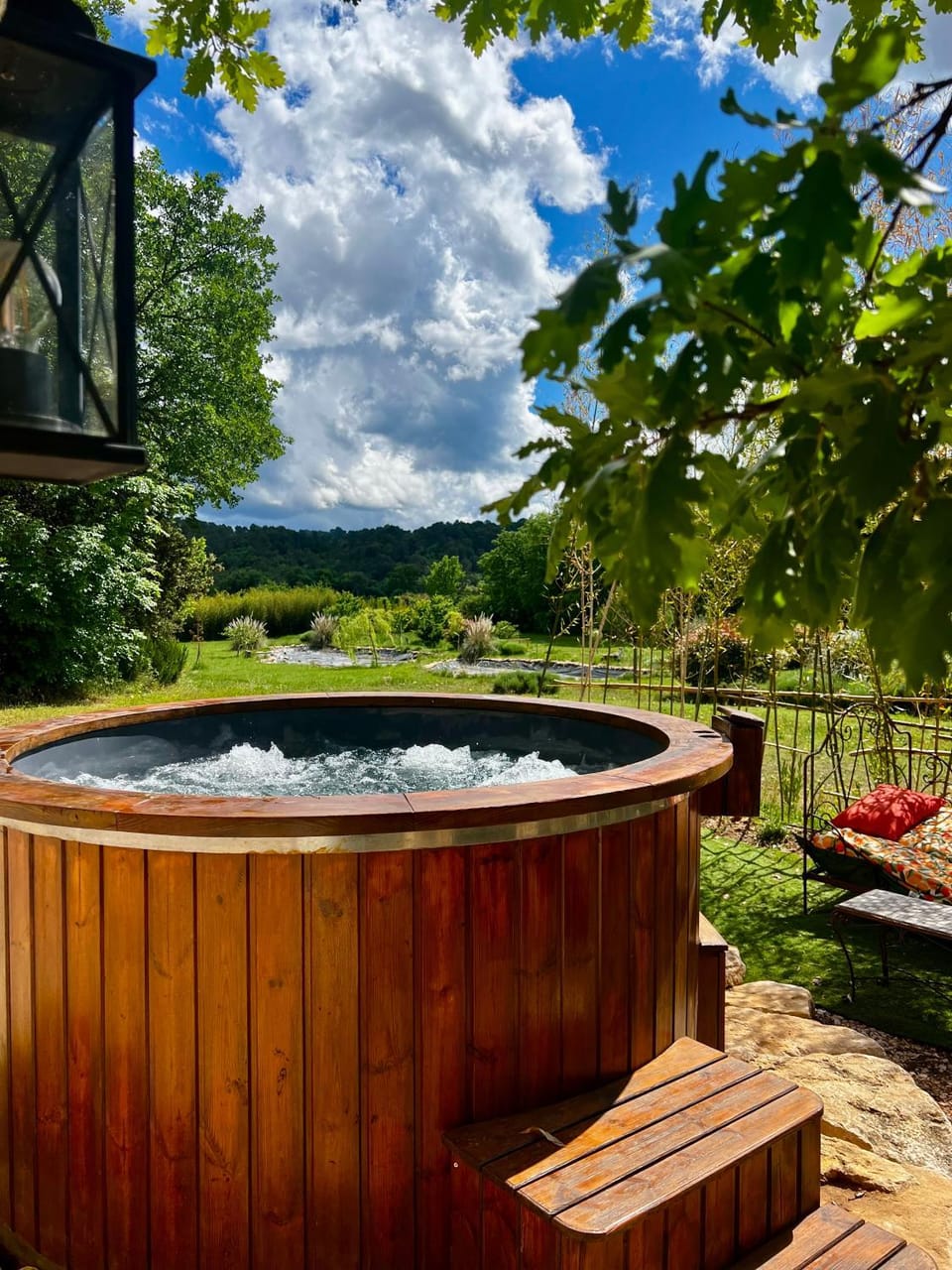 Natural landscape, Garden, Hot Tub, Garden view