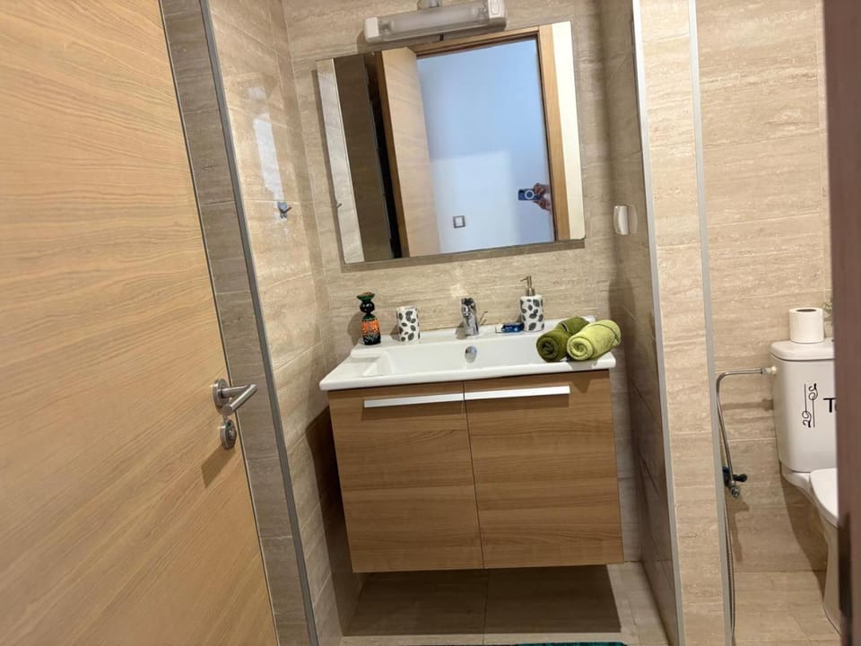 Shower, Toilet, Steam room