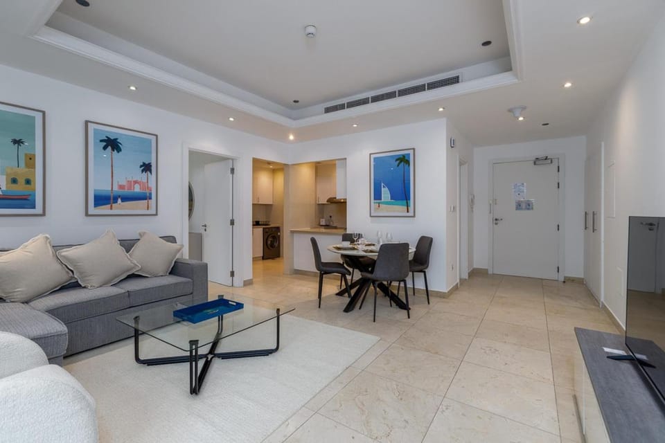 Allsopp & Allsopp - 1-Bedroom Apartment in Orra Marina, Dubai Marina Apartment in Dubai