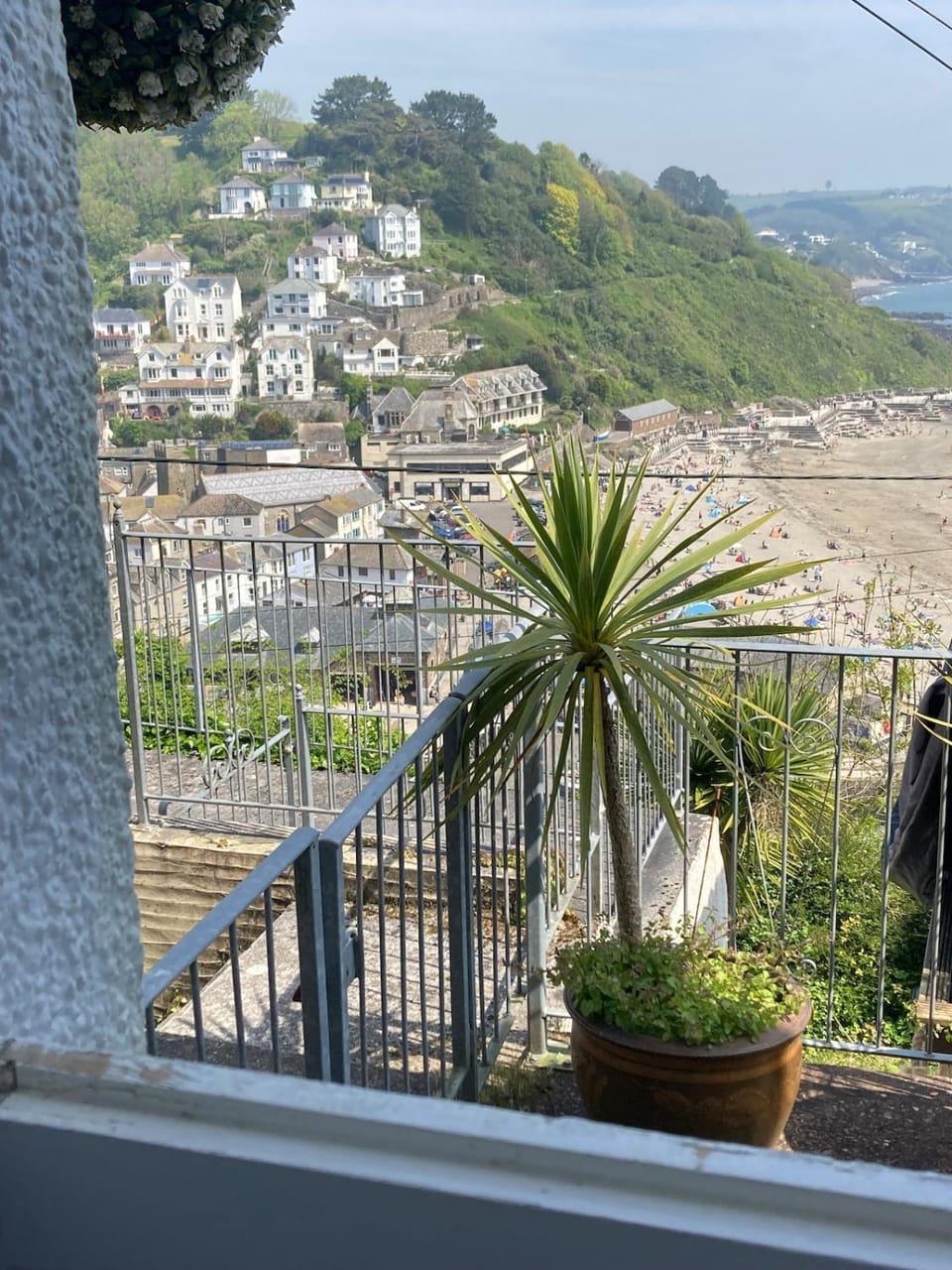 Cornwall Large Beach House Sea & Beach Views - 4 Bedrooms & 3 Bathrooms Villa in Looe