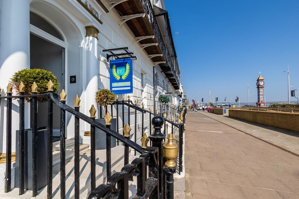 The Cumberland Bed and Breakfast in Weymouth
