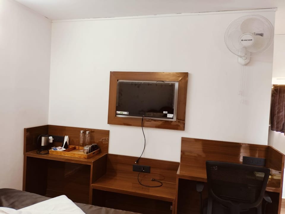 TV and multimedia, Photo of the whole room