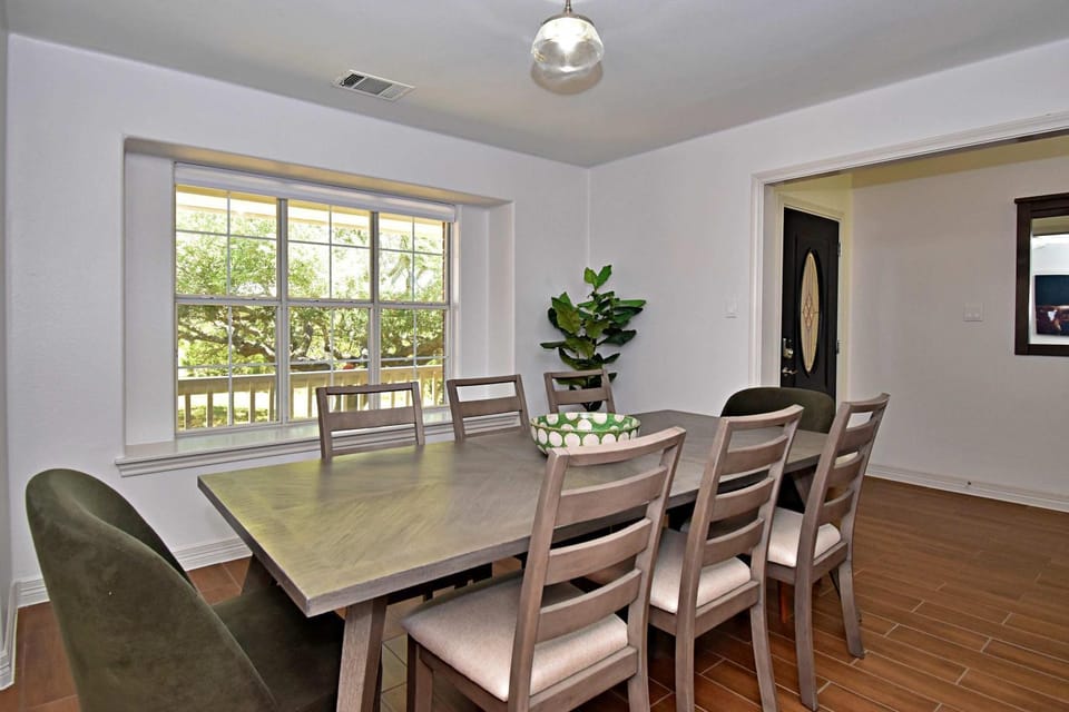 Dreamy Dripping Springs - Near Parks Hiking & More House in Rio Grande
