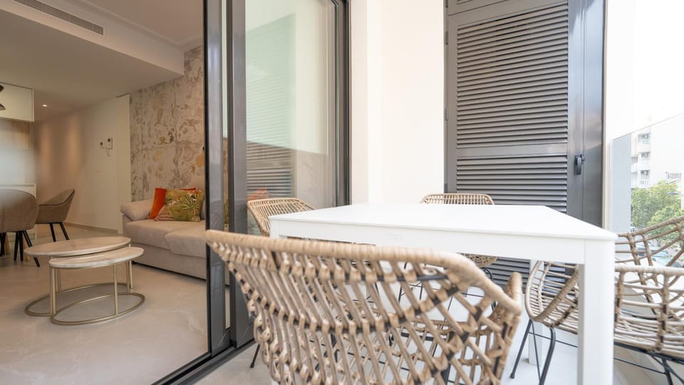 Balcony/Terrace, Balcony/Terrace, Dining area