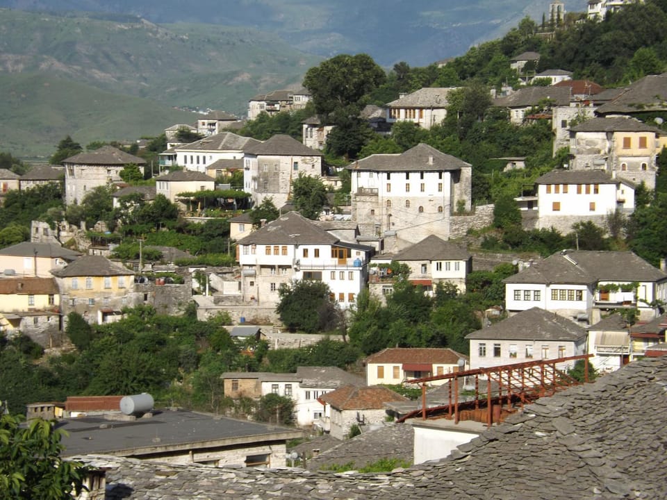 Day, Neighbourhood, Natural landscape, City view, Mountain view, Street view