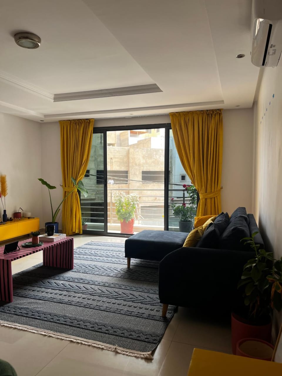 Cocon coloré Apartment in Dakar