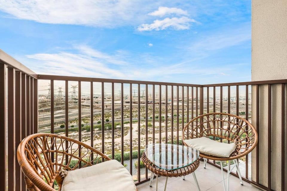 FIRST CLASS 1BR Modern Majesty in Dubai Hills Apartment in Dubai