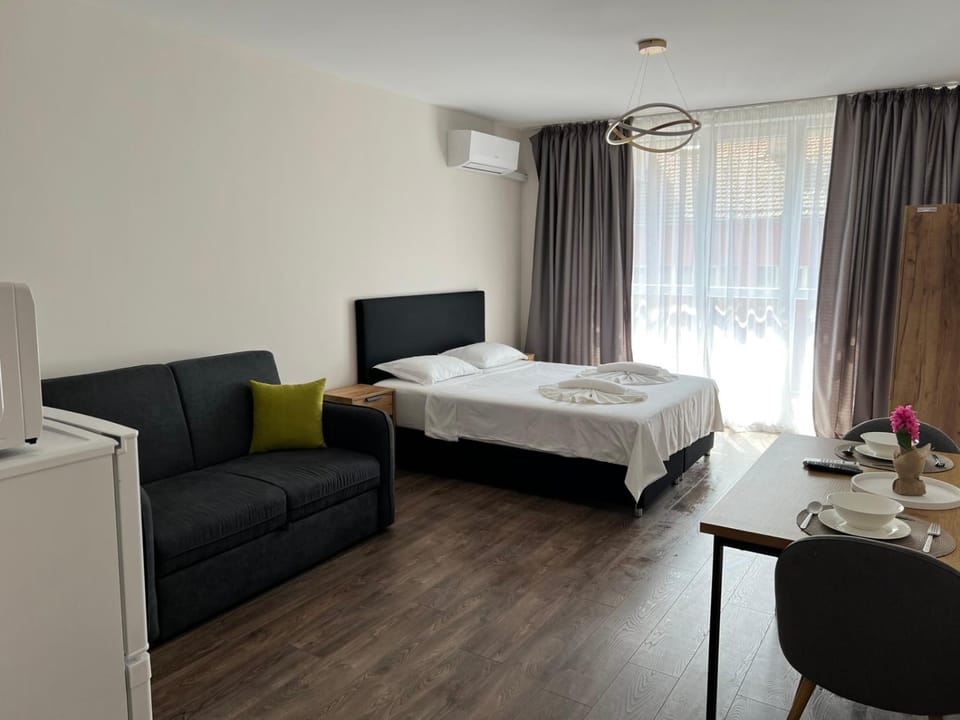 Chantrer Apartment in Burgas