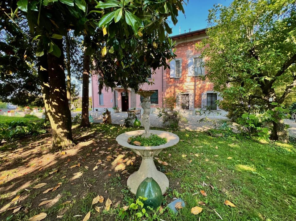 Property building, Garden