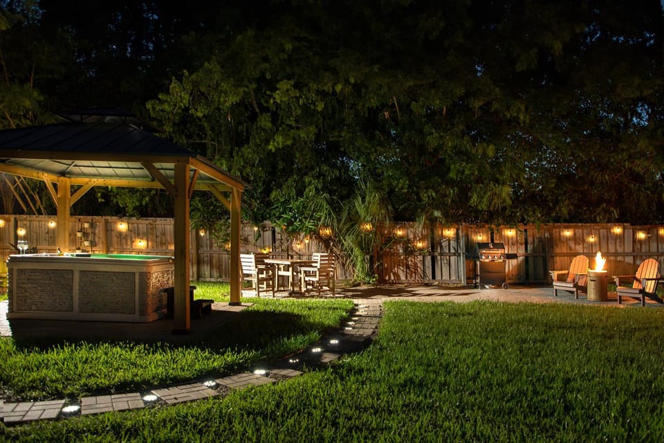 Night, BBQ facilities, Garden view